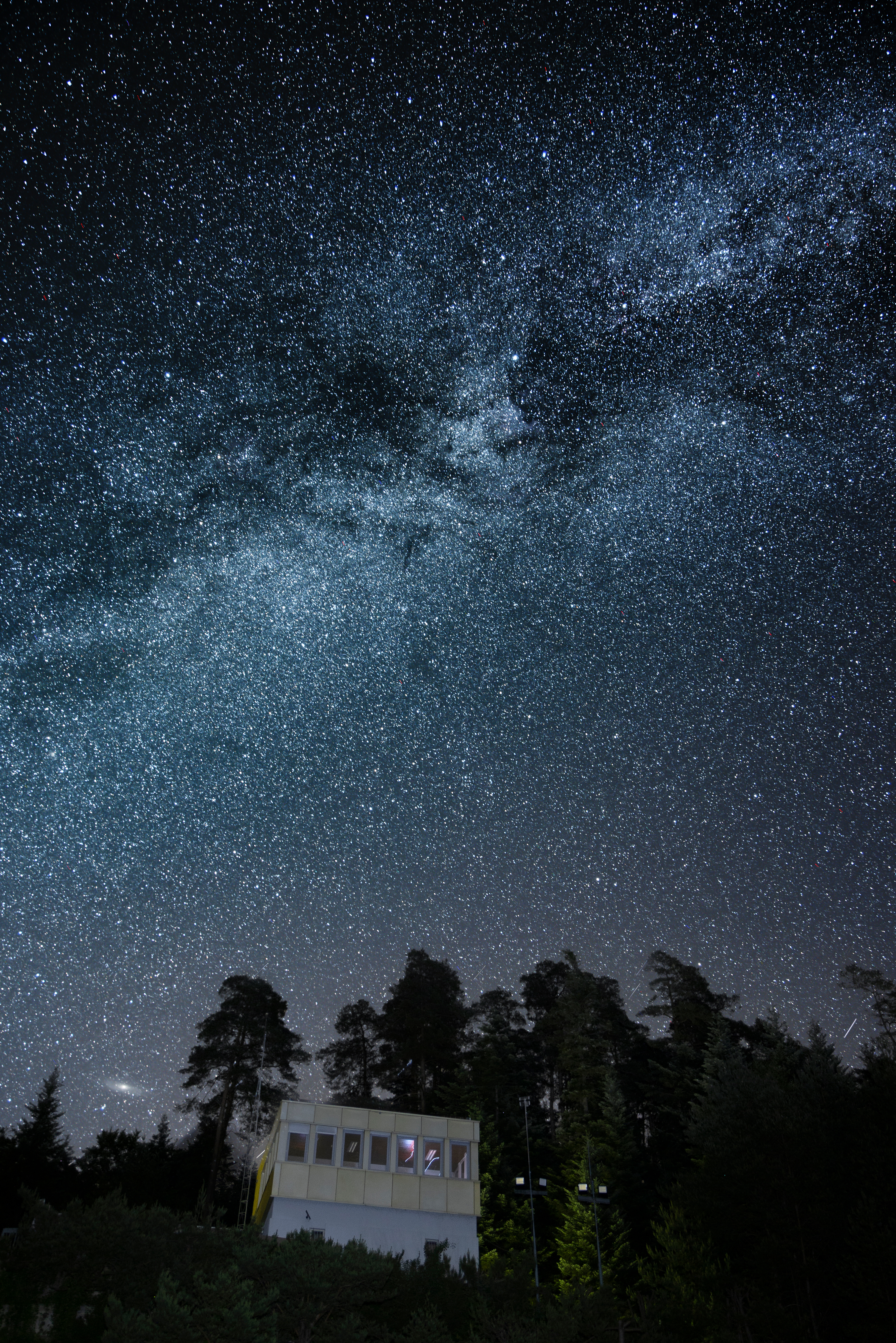 Refuge sous les galaxies
